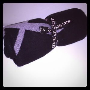 Victoria secret throw blanket